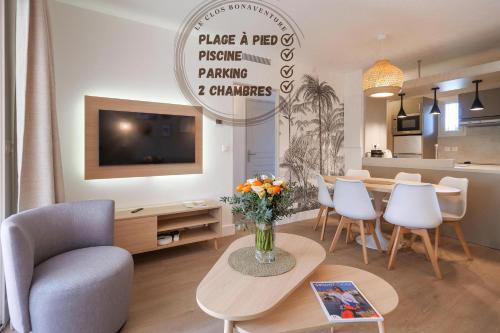 Clapotis des Flots St Tropez XII in Saint-Tropez, France