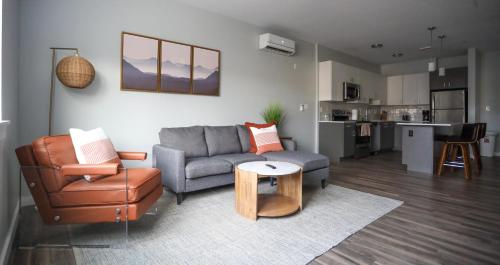 Luxury Apartment With Gym Steps From Commuter Rail 3013 15498930 — Reading