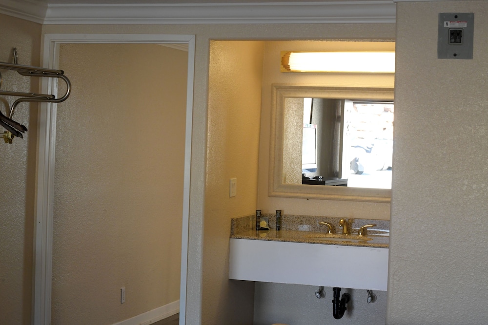 A 1 Budget Motel - photo 85