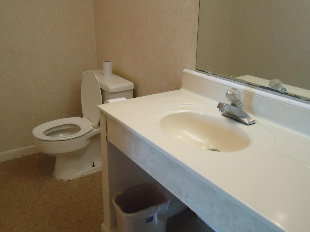 Welborn Motel - photo 11