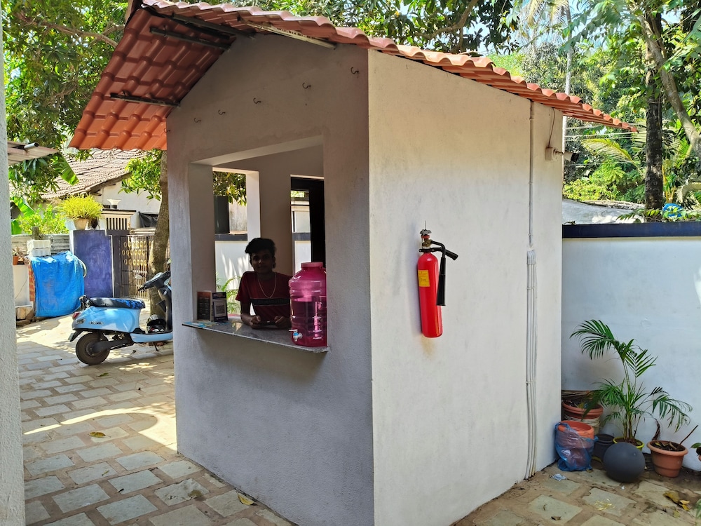 Shellys Hideout Inn — Calangute — photo 2