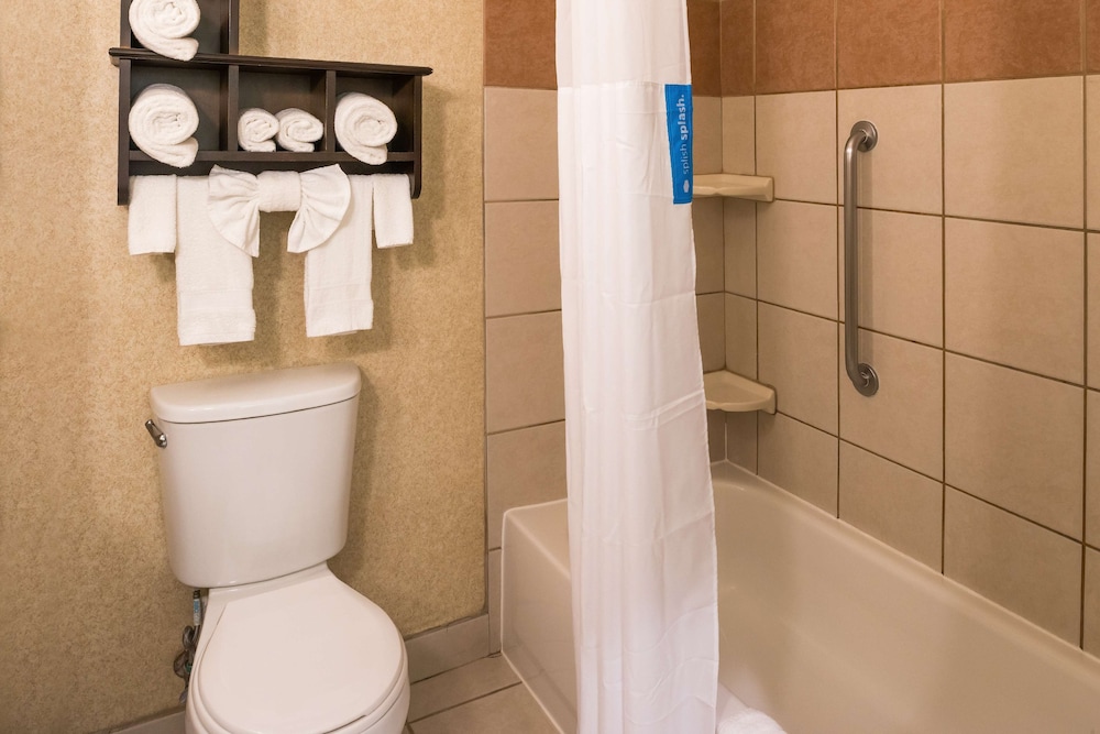 Hampton Inn & Suites Ontario - photo 26