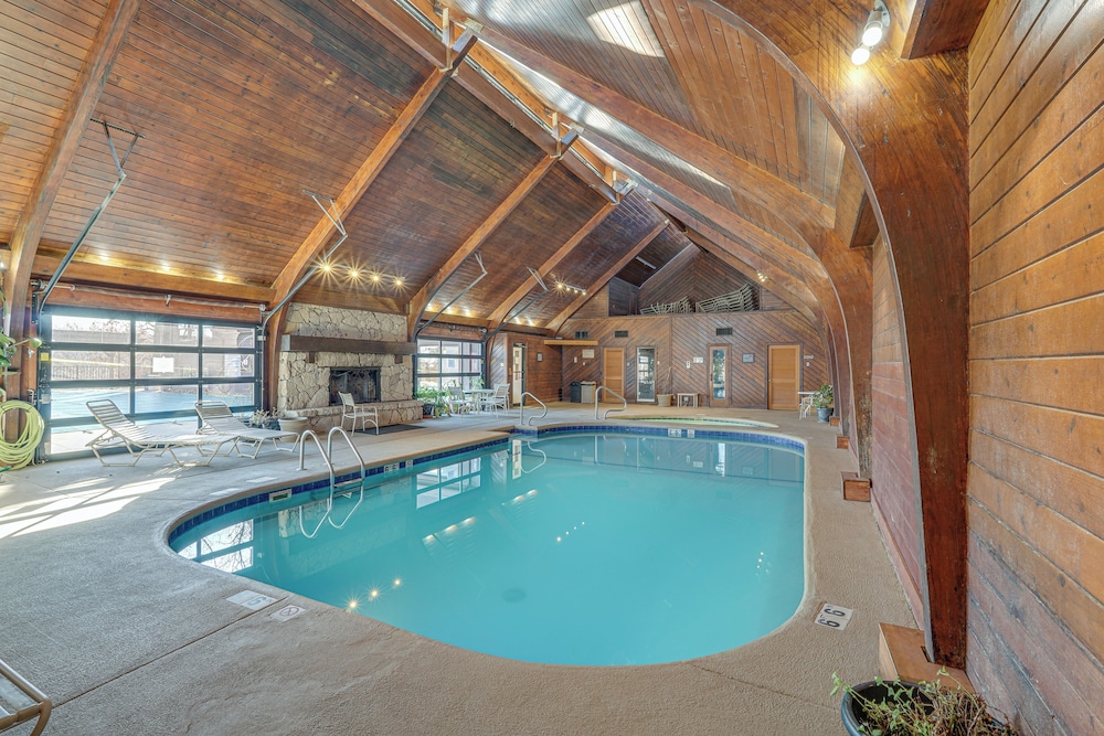 Lakefront Condo w Resort Amenities in Osage Beach - photo 20