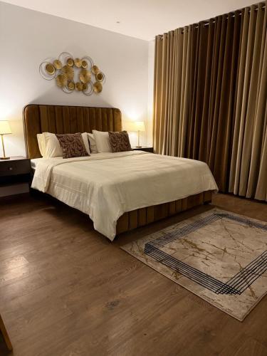 Premier Apartment In DHA Phase 5 Pentasquare — 4-Star Luxury Hotel in Lahore, Pakistan