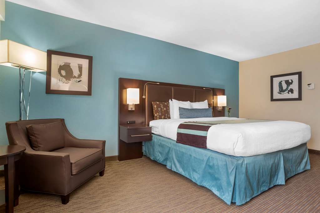 Best Western Plus Tallahassee North Hotel - photo 4