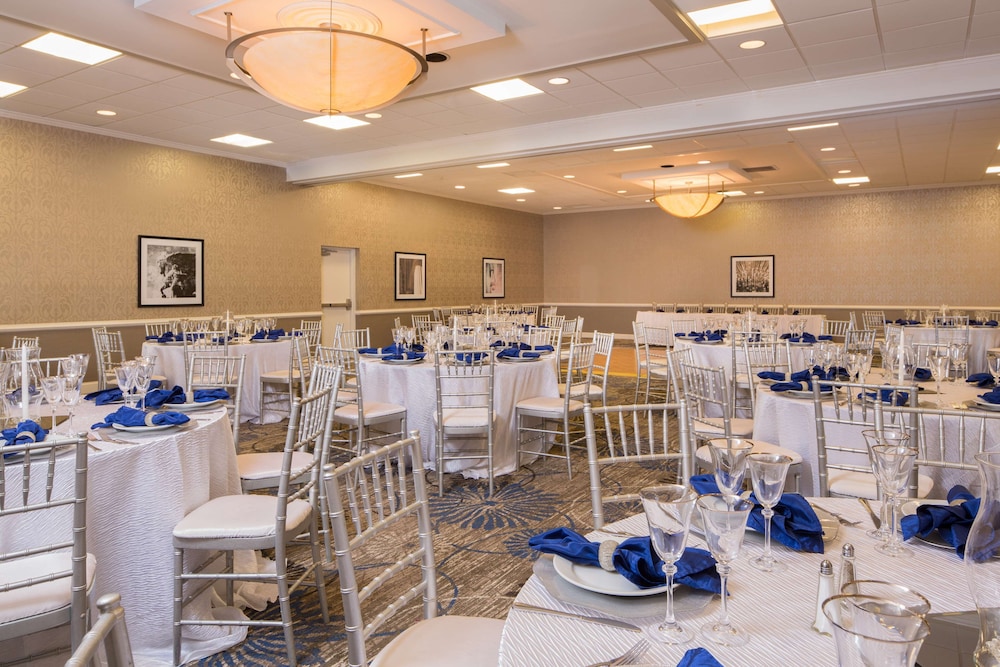 DoubleTree by Hilton Hotel Laurel - photo 40