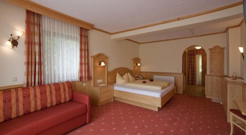Panoramahotel Schwendbergerhof — Hippach — photo 2