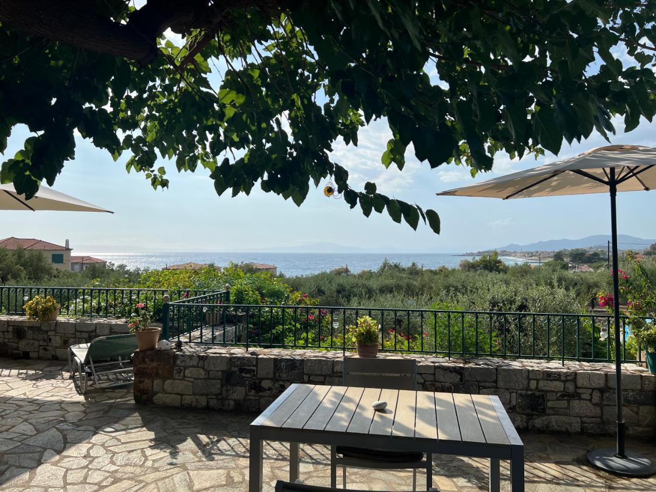 Villa Pefnos — 4-Star Luxury Hotel in Agios Dimitrios, Greece