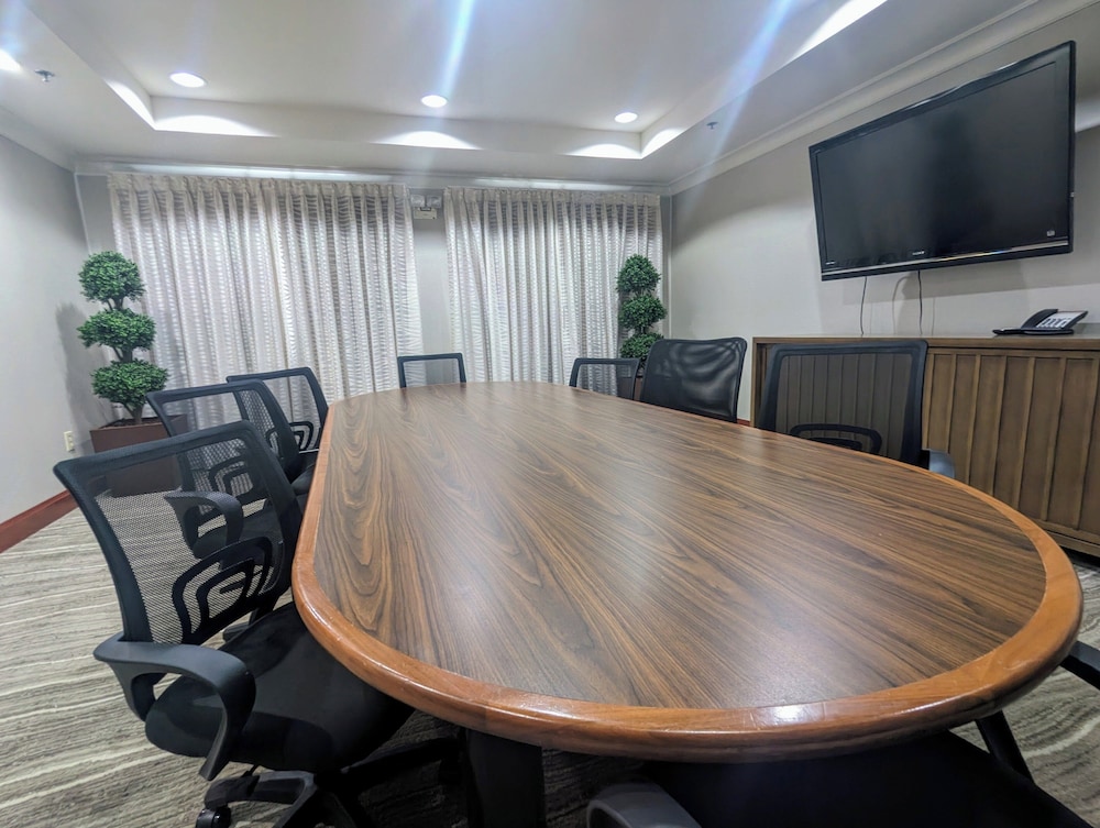 Staybridge Suites Indianapolis Fishers by IHG - photo 80