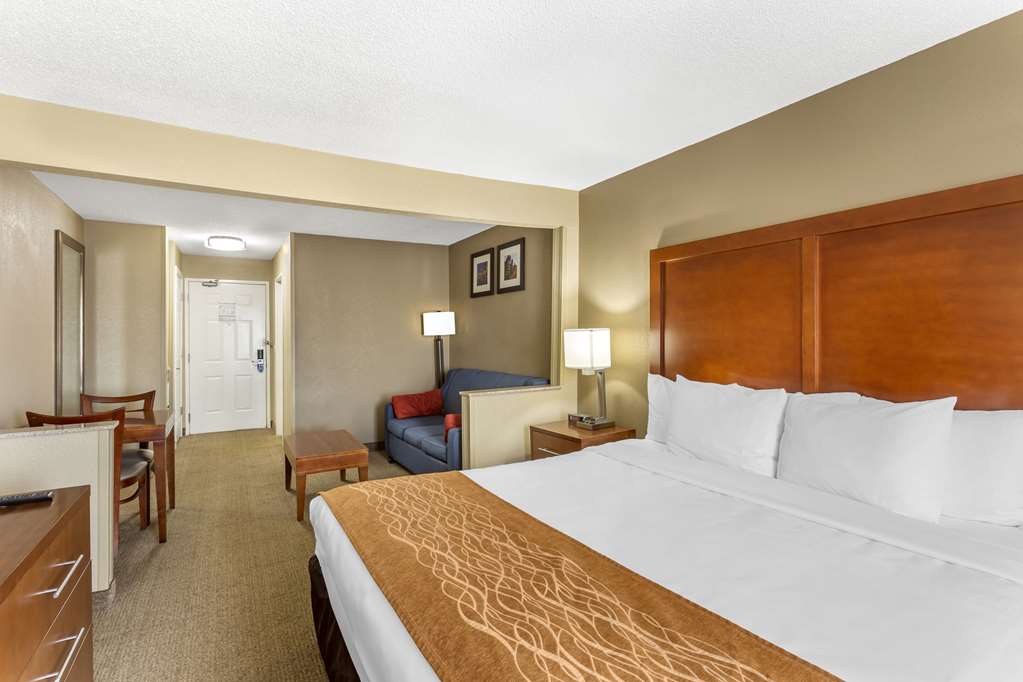 Comfort Inn Gurnee near Six Flags - photo 24