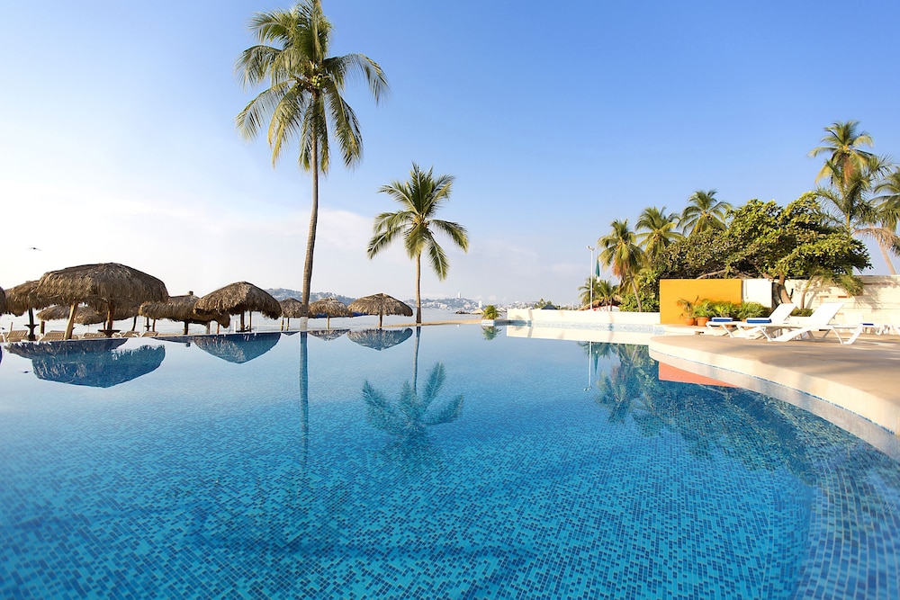 Infinity pool
