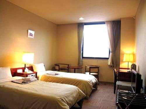 Central Hotel Kamojima — hotel in Yoshinogawa