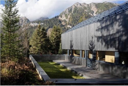 Chalet Dachstein — 4-Star Luxury Hotel in Ramsau Am Dachstein, Austria