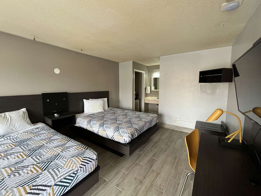Cordele Hotel - photo 8