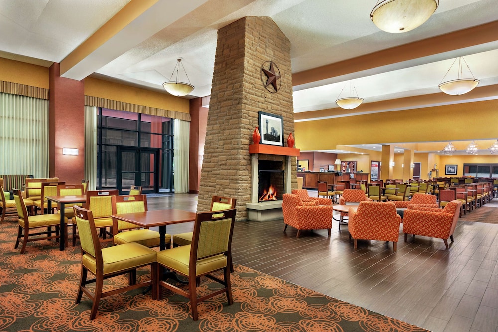 Hampton Inn & Suites Dallas Mesquite - photo 2