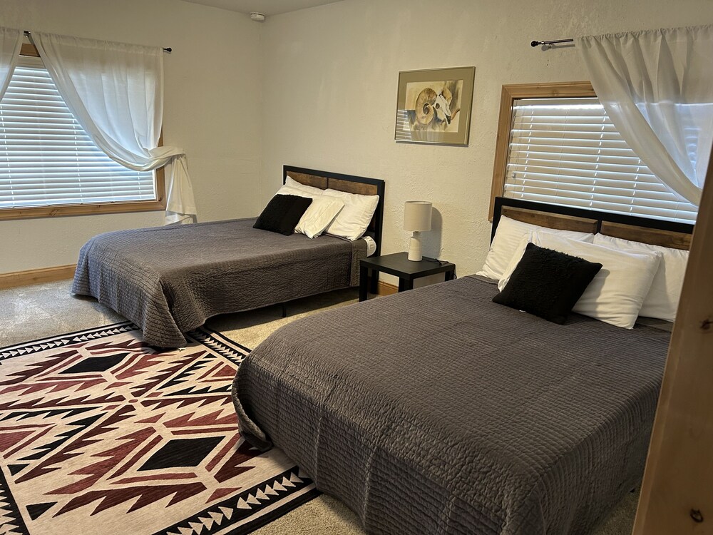 Chinook Winds Motel - photo 78
