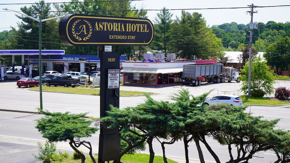 Astoria Hotel Danville West - photo 16