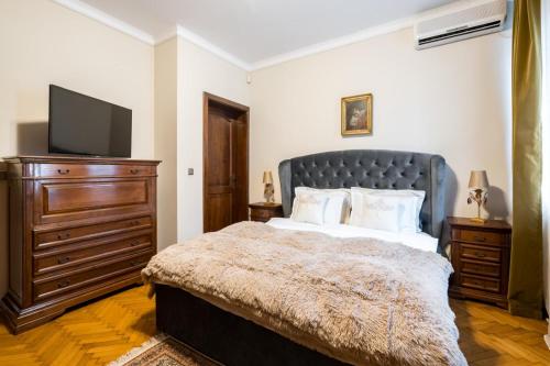 Casa Lu — 4-Star Luxury Hotel in Bucharest, Romania