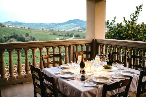 Residenza Salvia Casa Guarnone — 4-Star Luxury Hotel in Mornico Losana, Italy