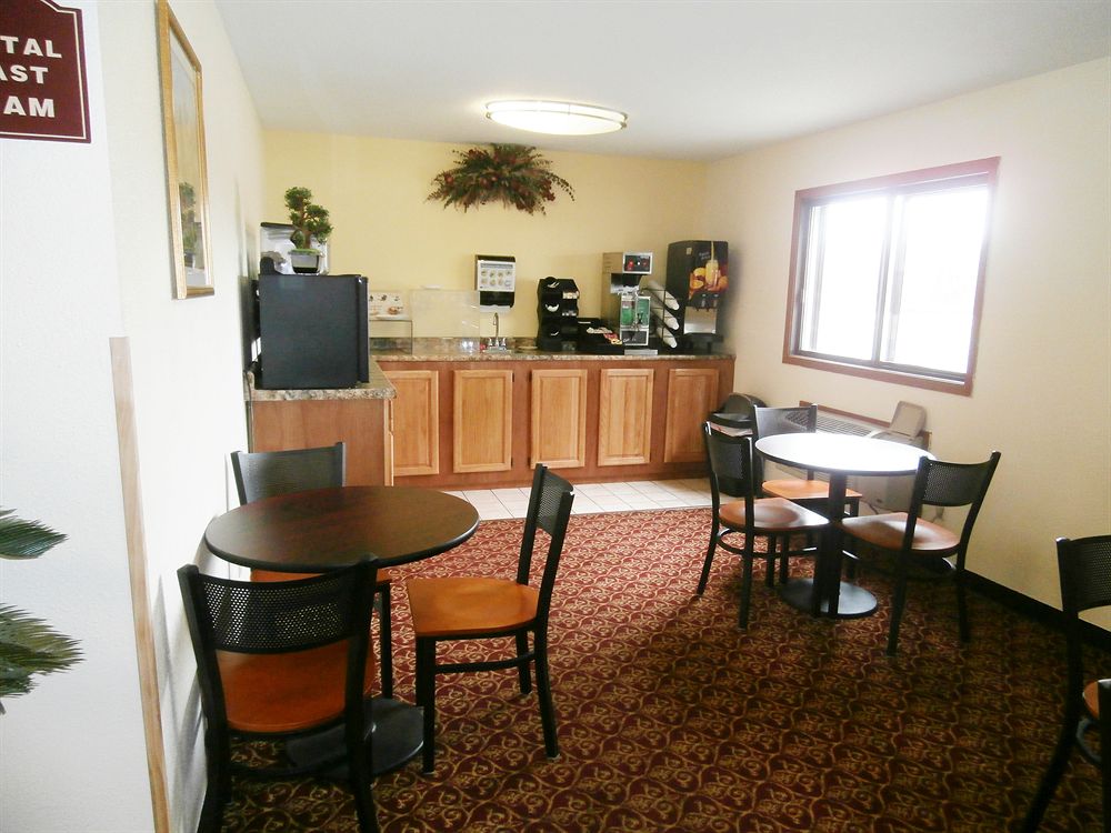 Rodeway Inn Baxter - photo 10
