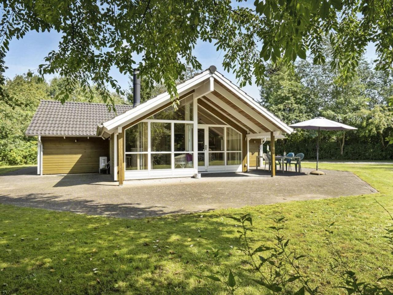 Holiday Home Kaare 34 2km from the sea by Interhome — 4-Star Luxury Hotel in Toftlund, Denmark