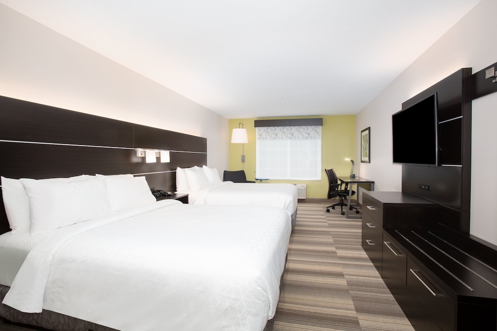 Holiday Inn Express & Suites Lincoln City by IHG - photo 11