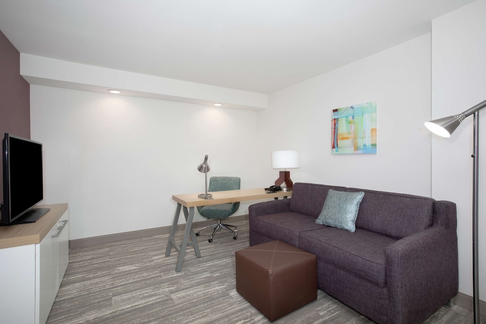 Hilton Garden Inn Omaha Aksarben Village - photo 6