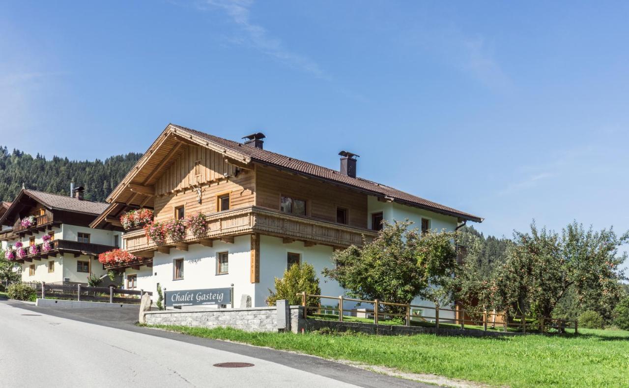 Chalet Gasteig — 4-Star Luxury Hotel in Oberau, Austria