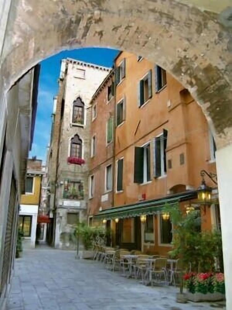 Locanda La Bricola - last minute hotel in Venice