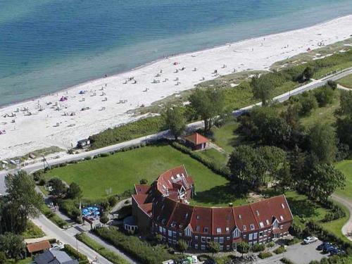 Fewo Ostseeperle direkt am Ostseestrand mit Schwimmbad — 4-Star Luxury Hotel in Kappeln, Germany