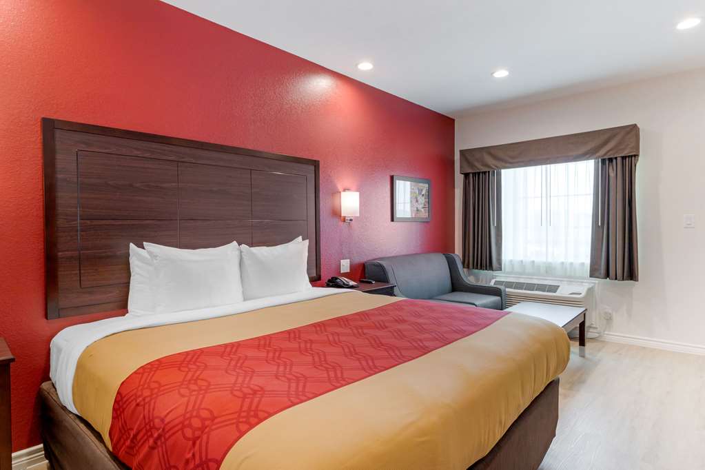 Econo Lodge Houston Northwest Cypress - photo 14