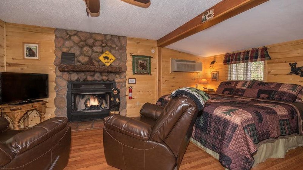 Upper Canyon Inn & Cabins - photo 89