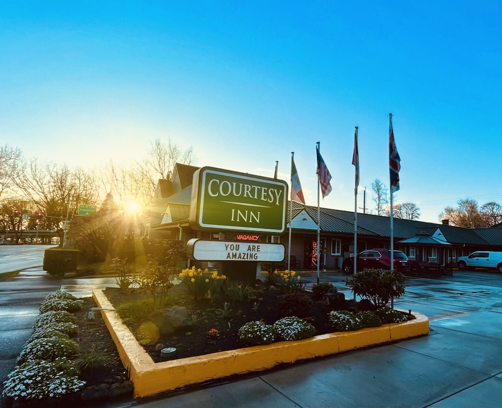 Courtesy Inn Downtown Eugene - photo 36
