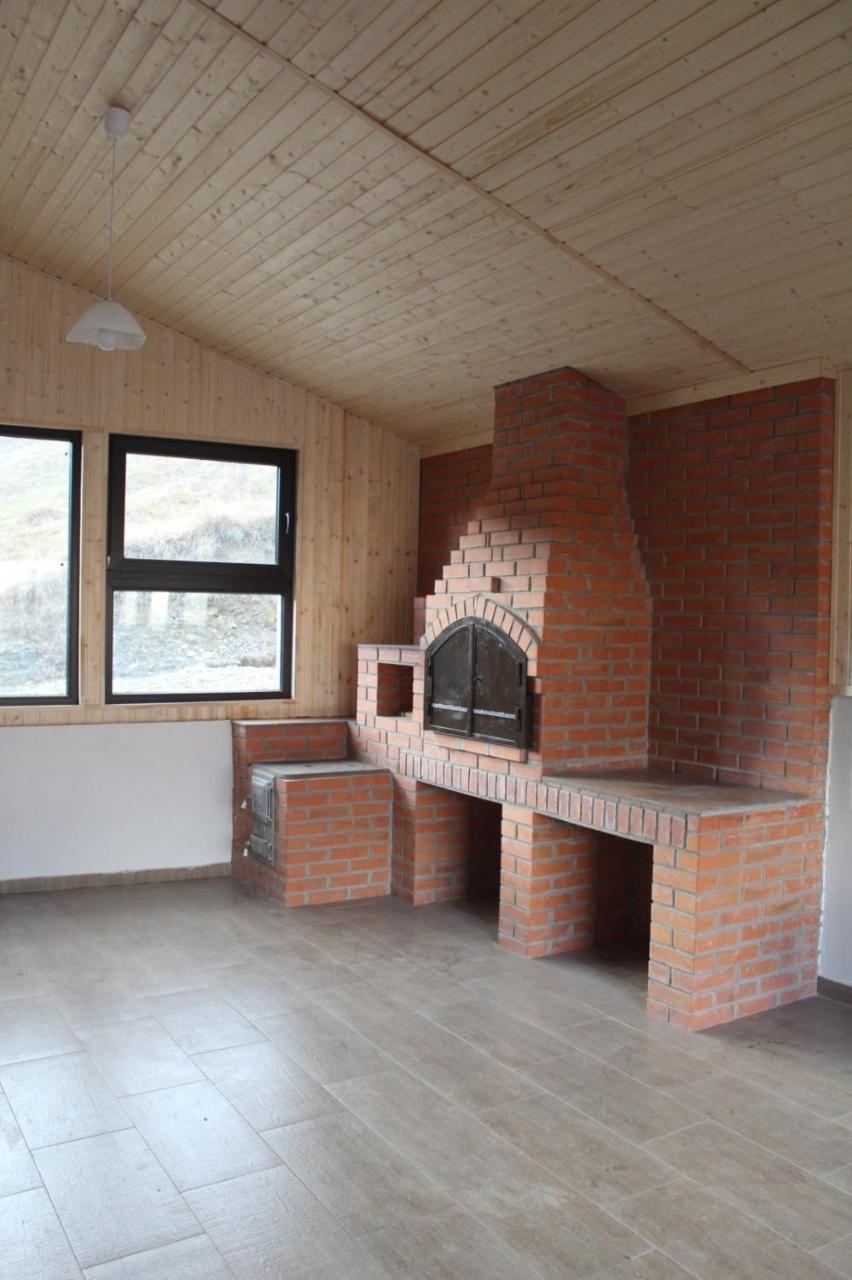 Popas De Munte - carbon neutral hotel in Dambovicioara