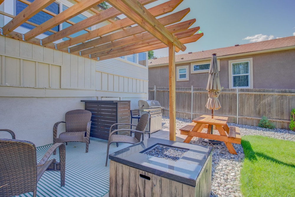 1910 Mountain View Fire pit Roof Deck Downtown - photo 24