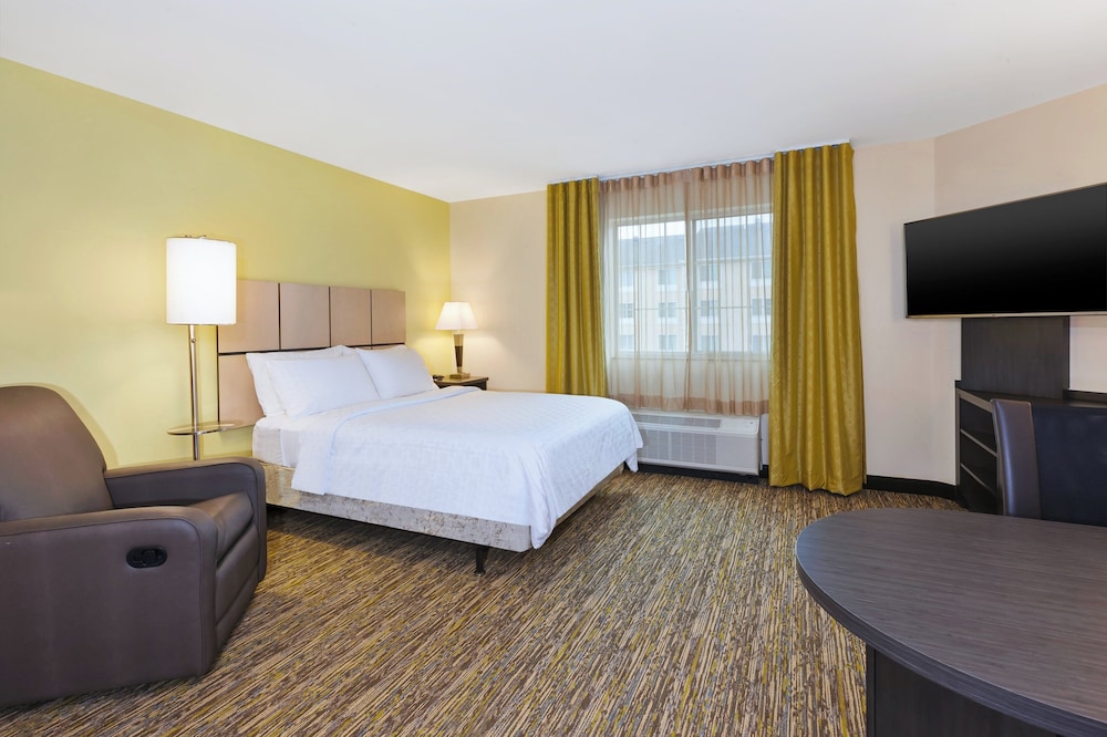 Candlewood Suites Washington North by IHG - photo 10