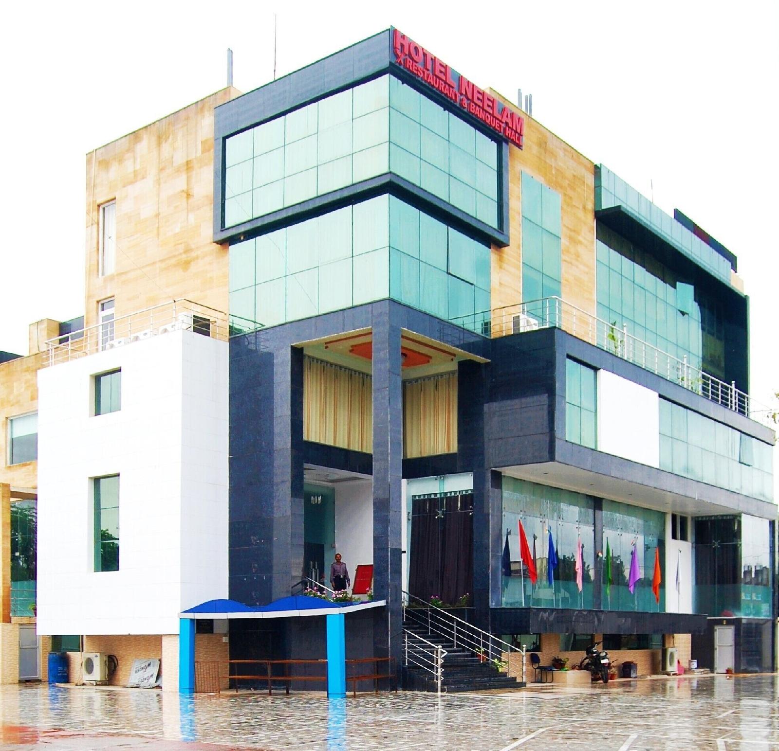 Neelam Palace Hotel — Singrauli