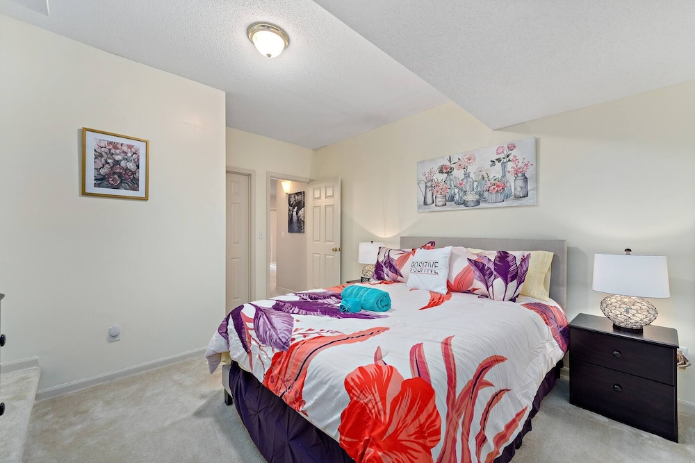Beautiful Townhome 11 Minutes To Downtown Kansas City Mo - photo 3