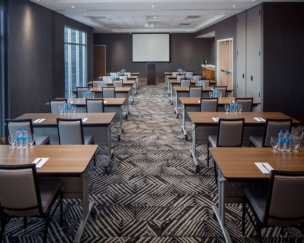 Hyatt Place Harrisonburg - photo 17