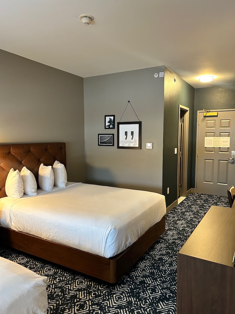 Four Points by Sheraton Bedford Manchester Airport - photo 10