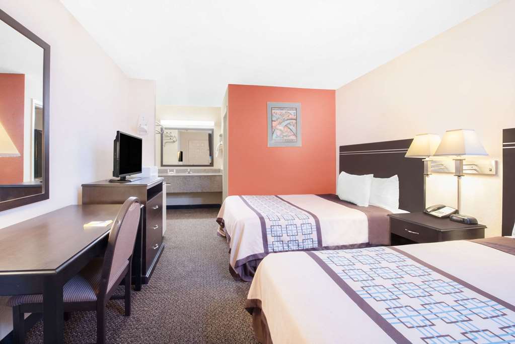 Americas Best Value Inn Hobbs - photo 9