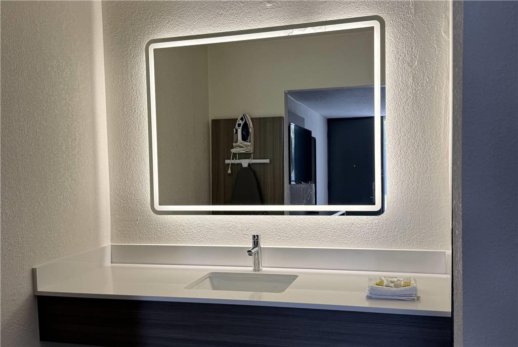 Travelodge by Wyndham Lumberton - photo 14