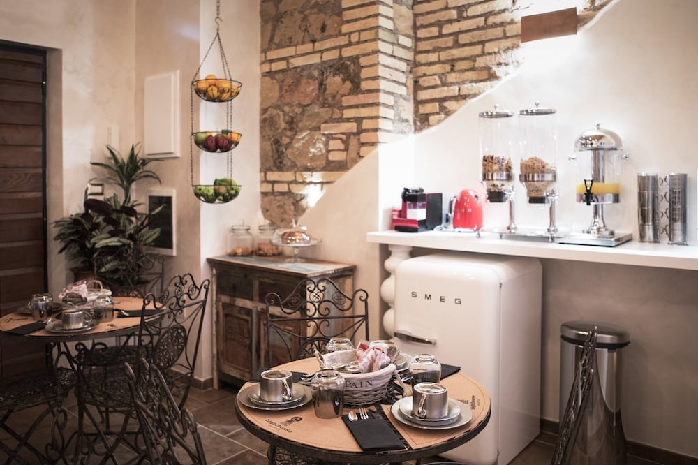 Lighthouse Suites Trastevere - last minute hotel in Rome