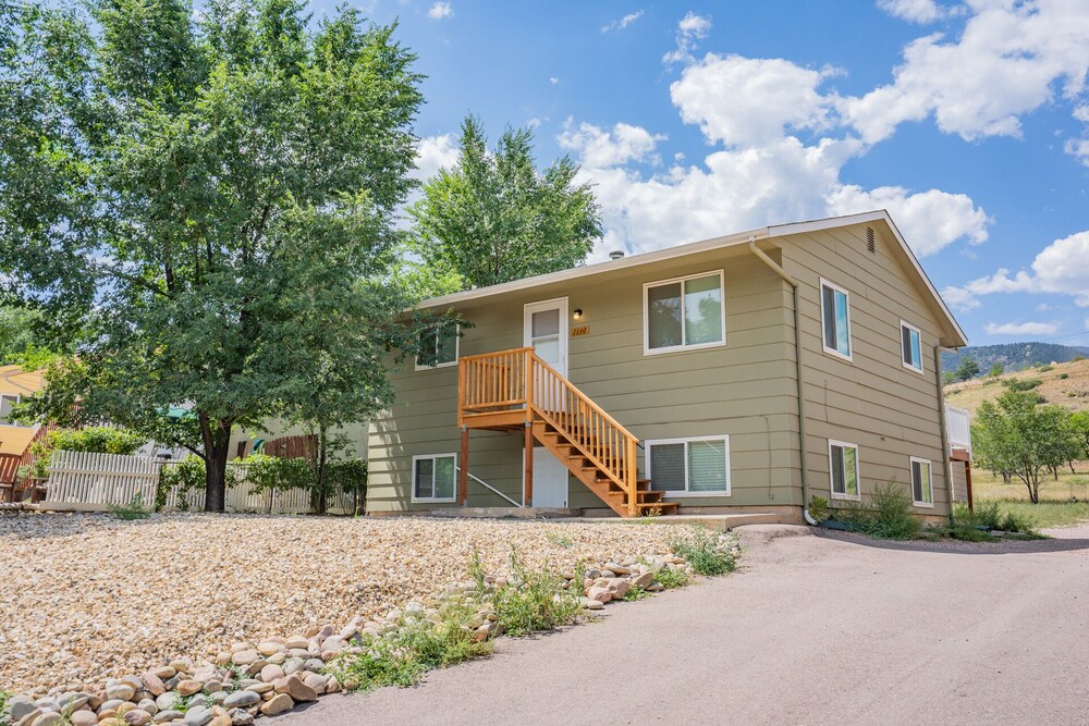 2BR Aptmt Parks Private Deck Mountain Views - photo 36