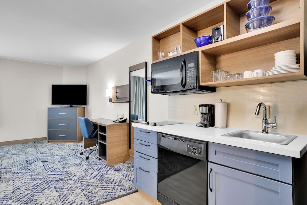 Candlewood Suites Atlanta West I 20 by IHG - photo 16
