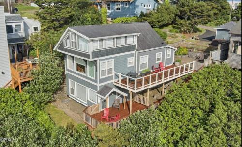 Beach Bayfront Breweries Spectacular Ocean Views — 4-Star Luxury Hotel in Newport, United States