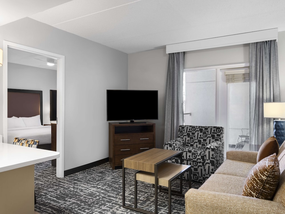 Homewood Suites by Hilton Columbus Airport - photo 23