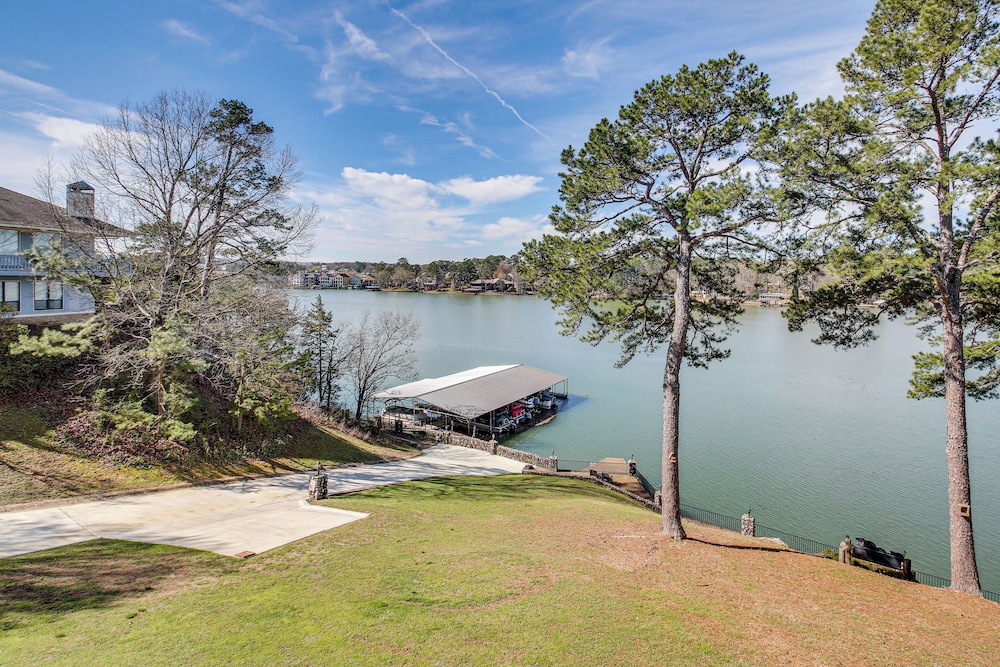 5 Mi to Casino: Waterfront Condo in Hot Springs - photo 24