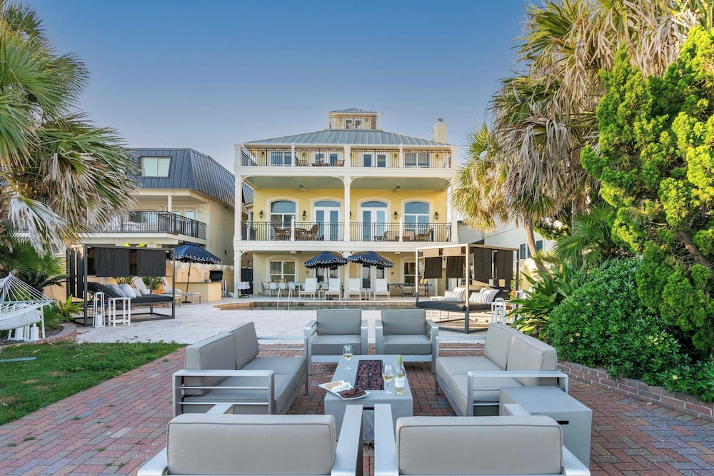 Promenade by Avantstay Beach Front Mansion w Breathtaking Views & Pool - photo 2