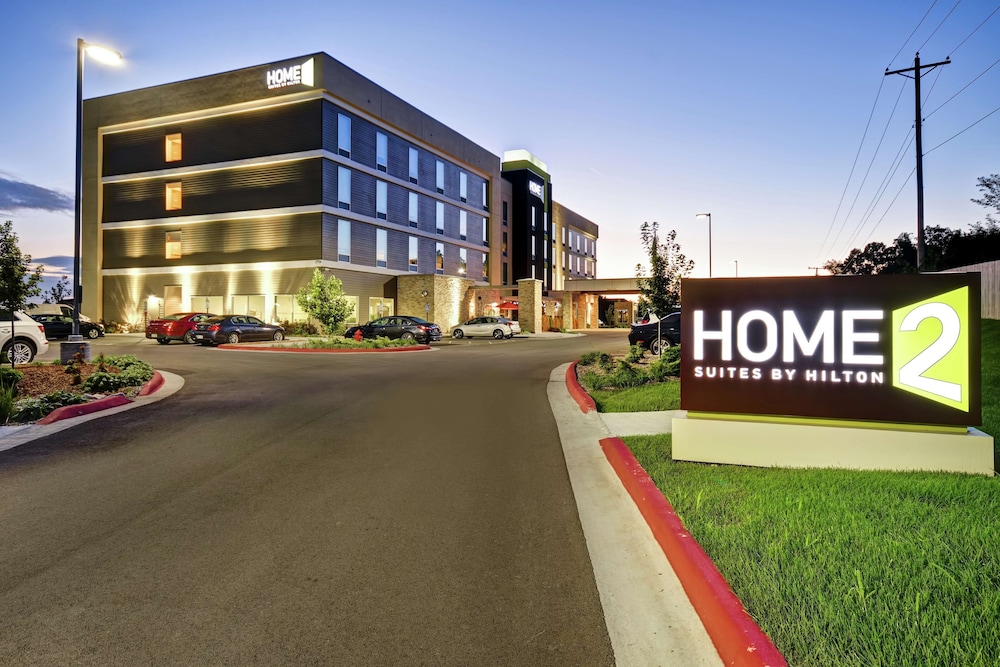 Home2 Suites by Hilton Springfield North - photo 43